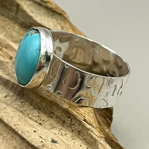 Silver and Blue Hammered Turquoise Ring - Picture 2 of 3